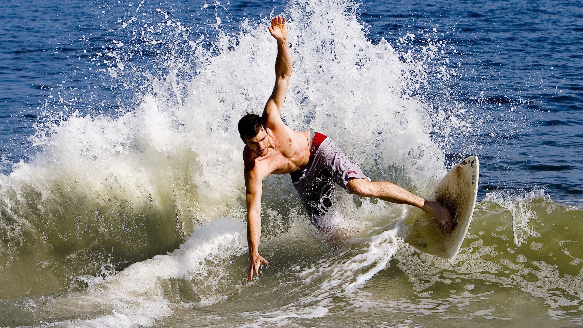 《堡垒之夜》未来星城系列赛:创意无限,激烈争锋!